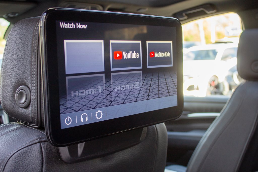 Used 2023 GMC Yukon Denali w/ Denali Reserve Package image 23