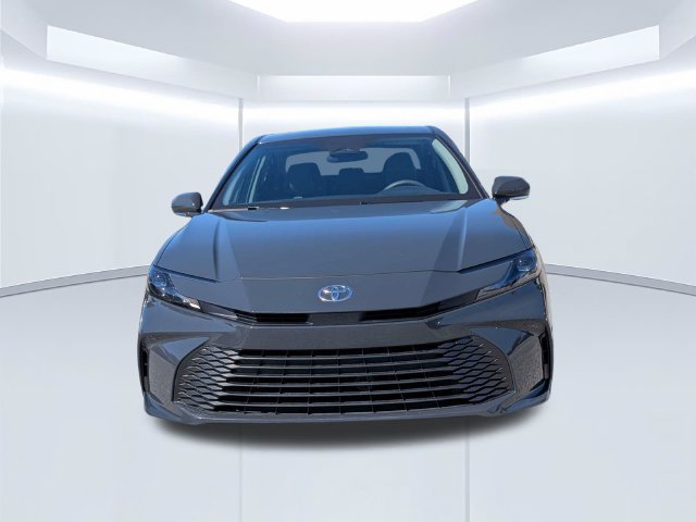 Used 2025 Toyota Camry LE FWD image 10