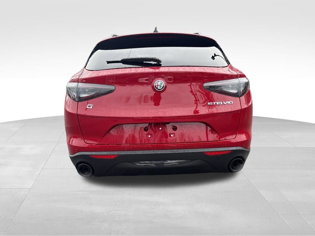 New 2025 Alfa Romeo Stelvio Sprint image 6