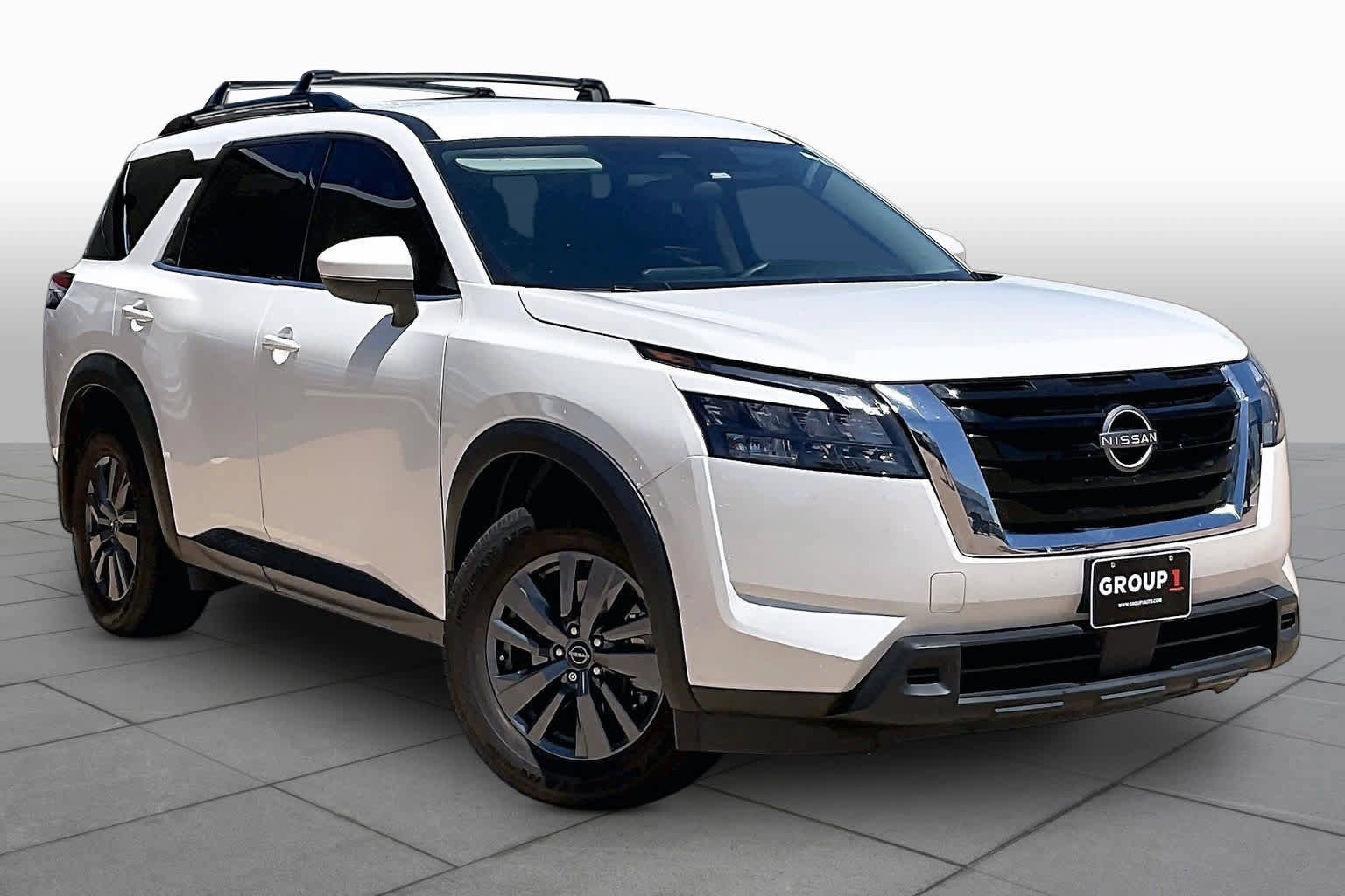 Used 2024 Nissan Pathfinder SV w/ Cargo Package AWD/4WD image 4