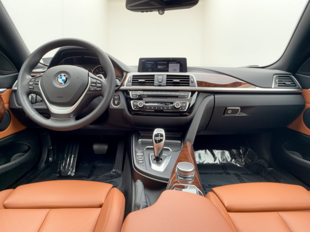 Used 2020 BMW 430i xDrive Coupe w/ Executive Package AWD/4WD image 17