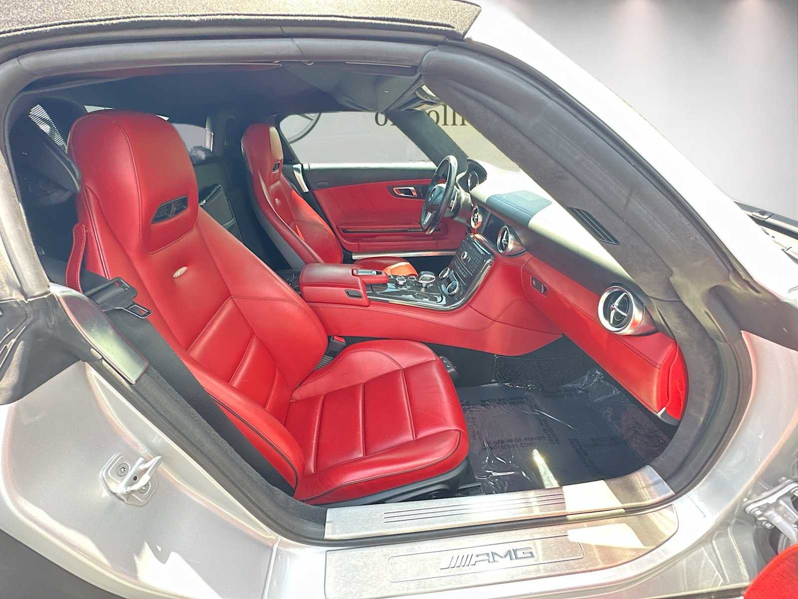 Used 2012 Mercedes-Benz SLS AMG Roadster image 25