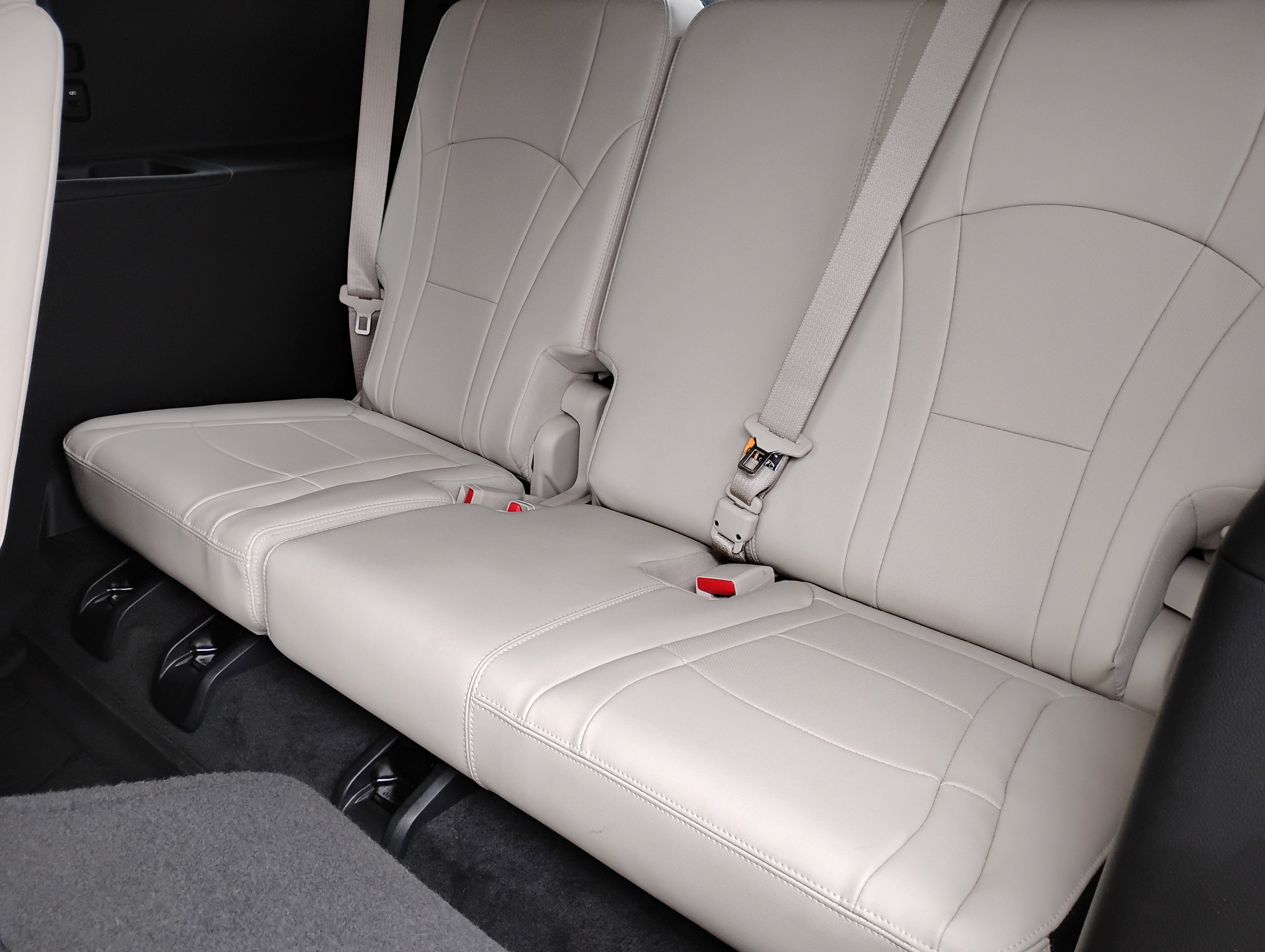 Used 2024 Buick Enclave Essence w/ Trailering Package, 5000 lbs. image 18