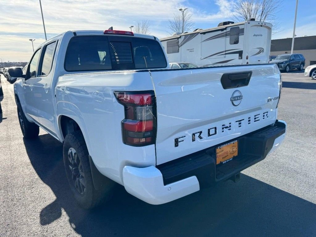 Used 2022 Nissan Frontier SV image 5