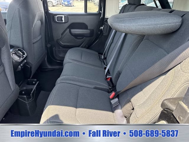 Used 2024 Jeep Wrangler Unlimited Sport AWD/4WD image 15