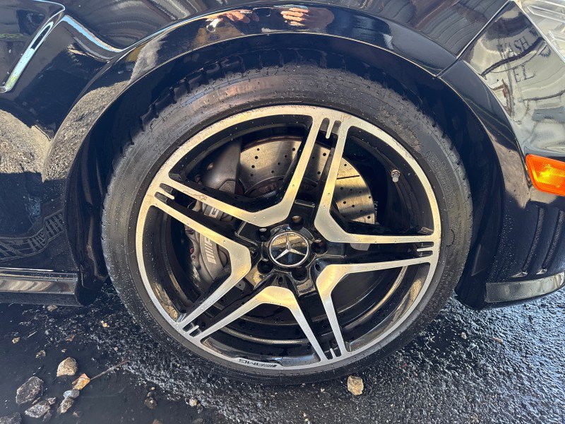 Used 2010 Mercedes-Benz E 63 AMG Sedan image 35