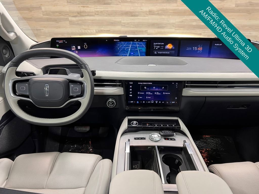 Used 2025 Lincoln Navigator L Reserve image 2