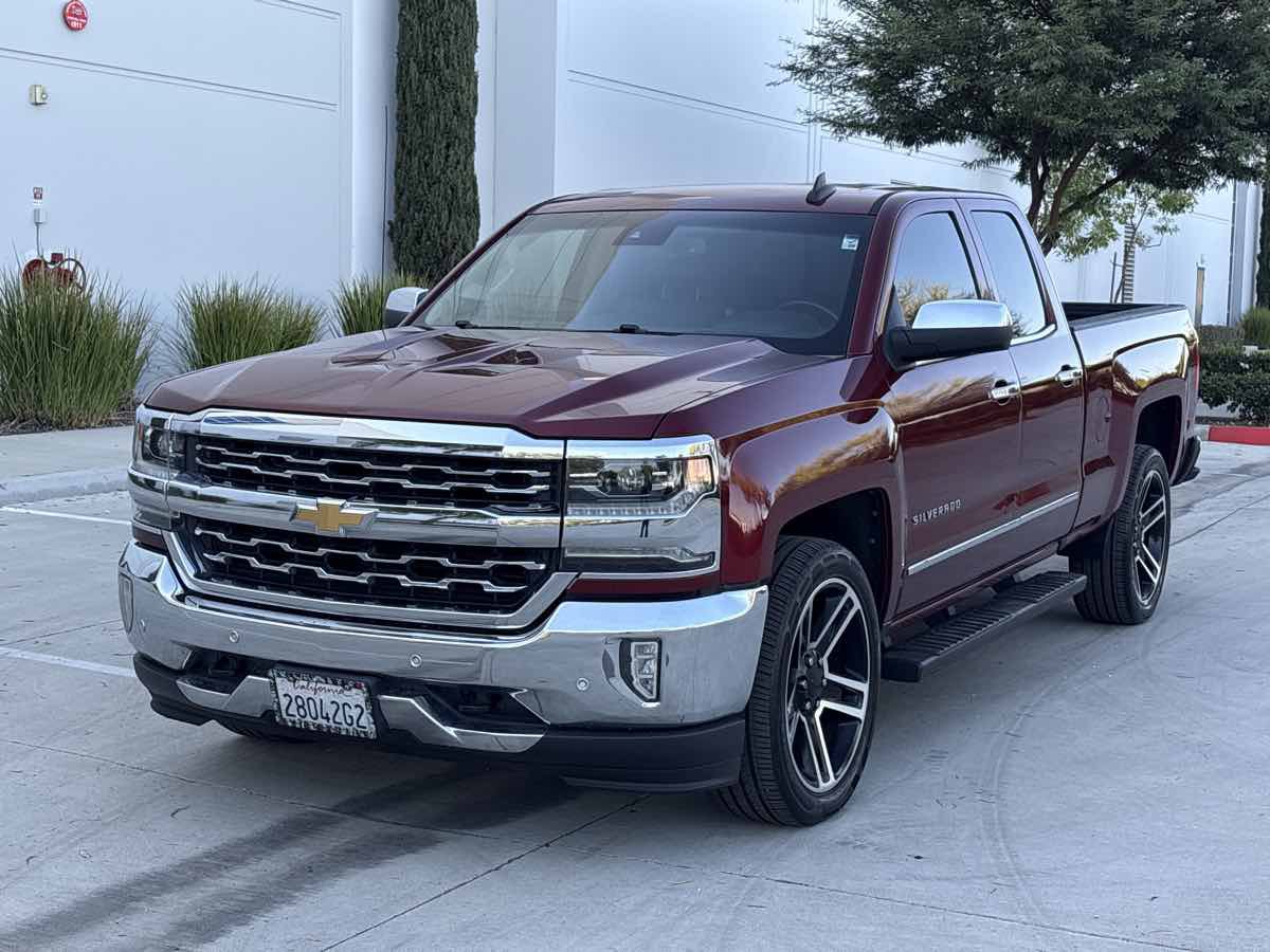 Used 2017 Chevrolet Silverado 1500 LTZ w/ LTZ Plus Package RWD image 7