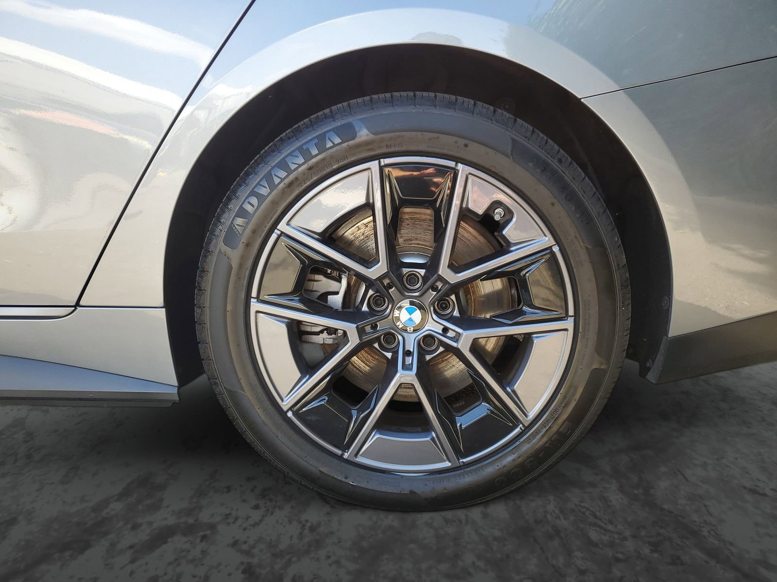 Used 2025 BMW i4 eDrive40 RWD image 7