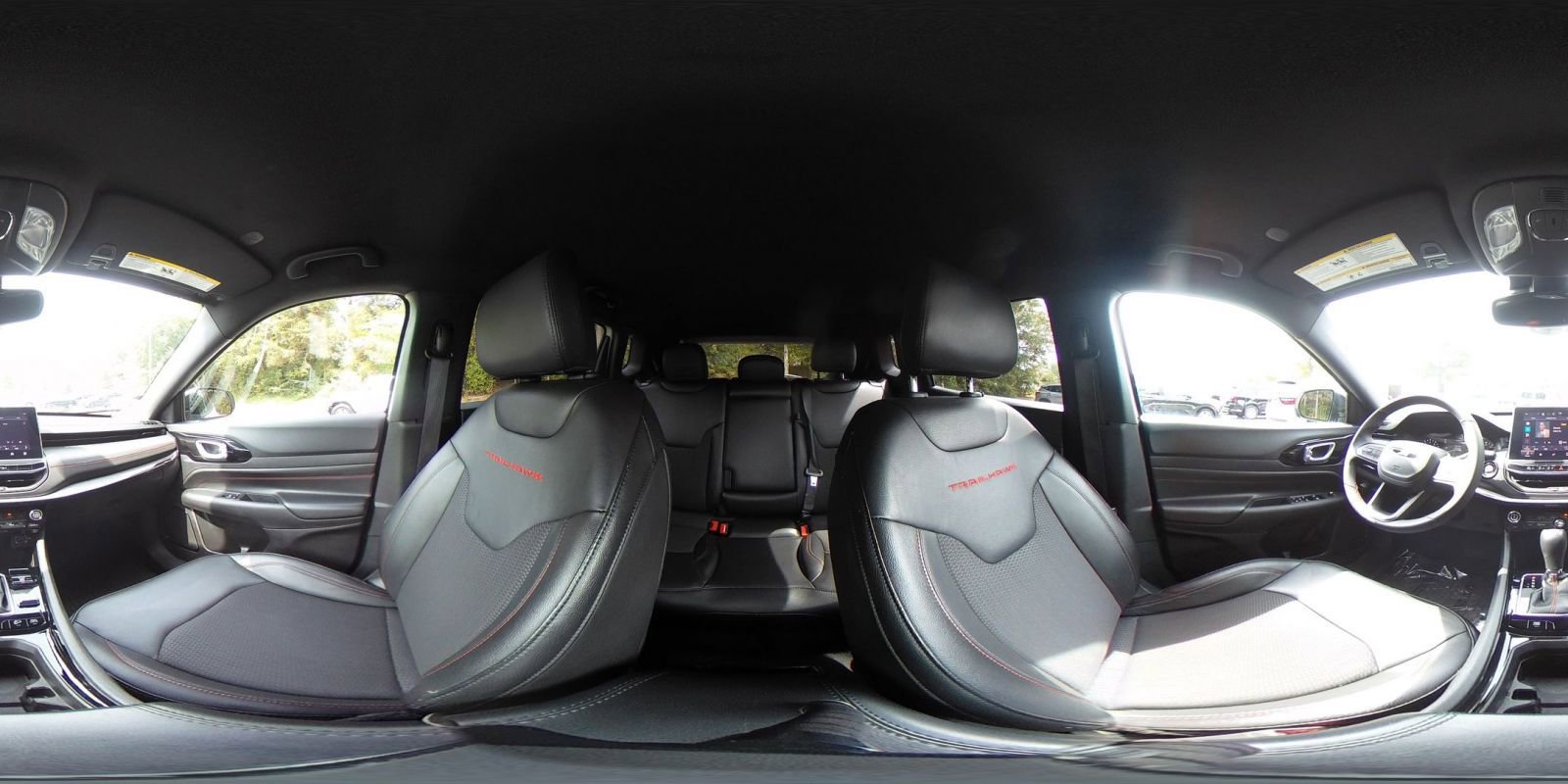 Used 2025 Jeep Compass Trailhawk image 42