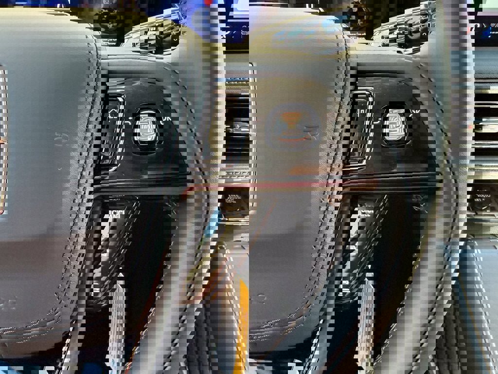 New 2025 Lincoln Aviator AWD w/ Jet Appearance Package image 29