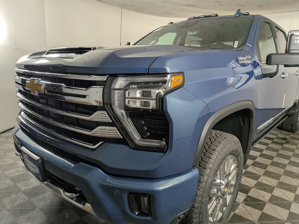New 2026 Chevrolet Silverado 2500 High Country w/ High Country Premium Package AWD/4WD image 11
