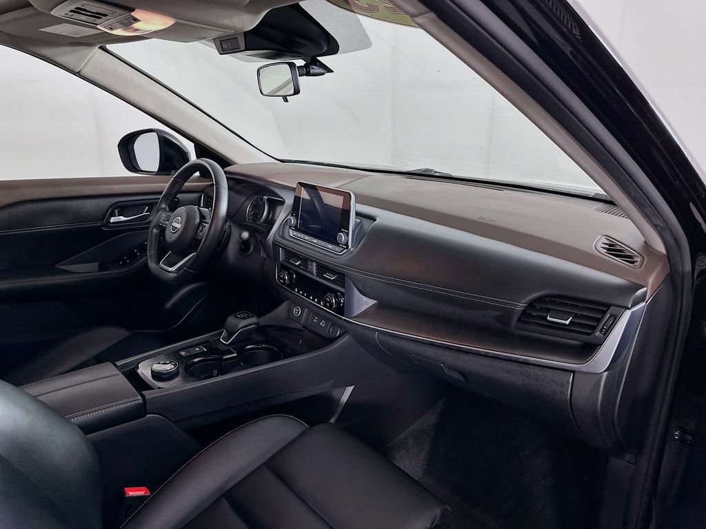 Certified 2023 Nissan Rogue SV w/ SV Premium B Package image 37