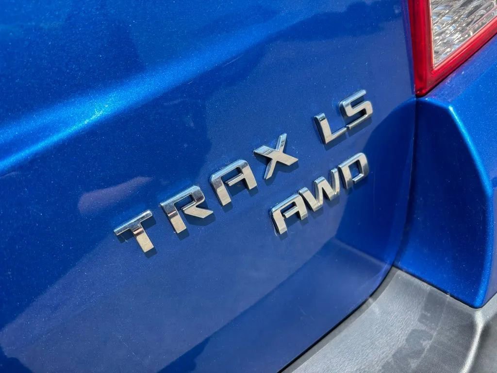 Used 2016 Chevrolet Trax LS AWD/4WD image 9