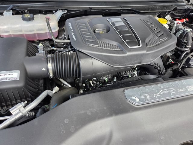 New 2025 Jeep Grand Wagoneer L Series II Obsidian w/ Quick Order Packagew 28T AWD/4WD image 18