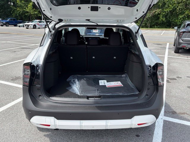 New 2026 Nissan Kicks SV w/ Cold Weather Package AWD/4WD image 7