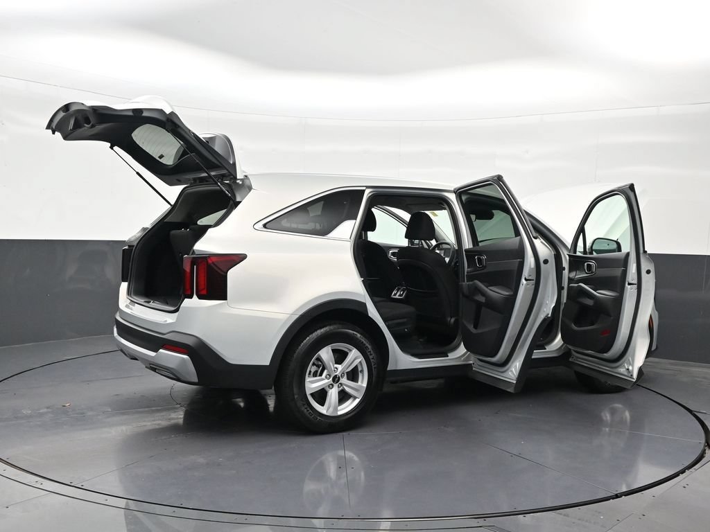 Used 2026 Kia Sorento LX FWD image 34