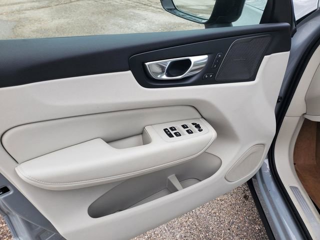 New 2026 Volvo XC60 B5 Ultra w/ Protection Package Premier image 10
