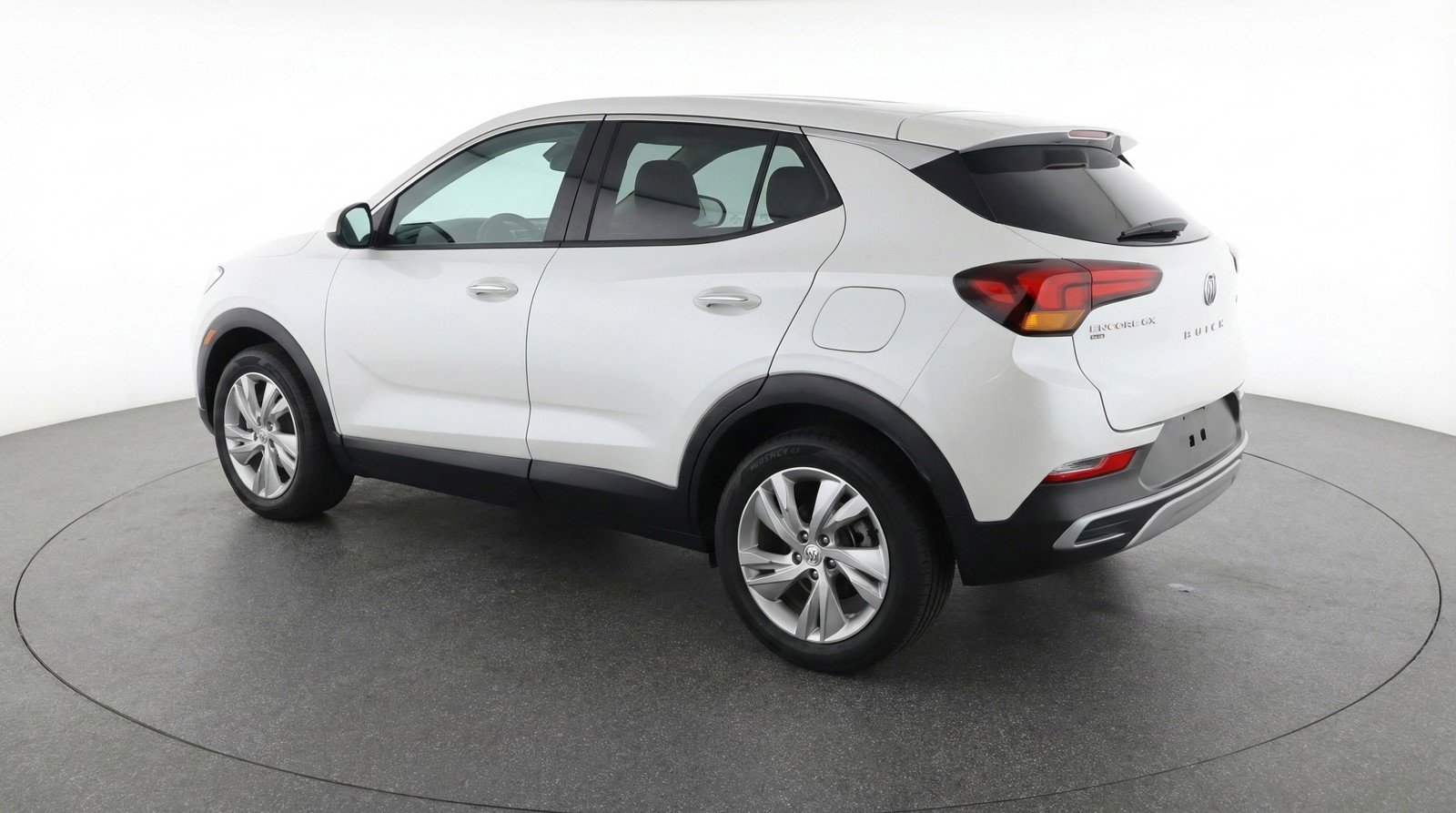 Used 2025 Buick Encore GX Preferred AWD/4WD image 5