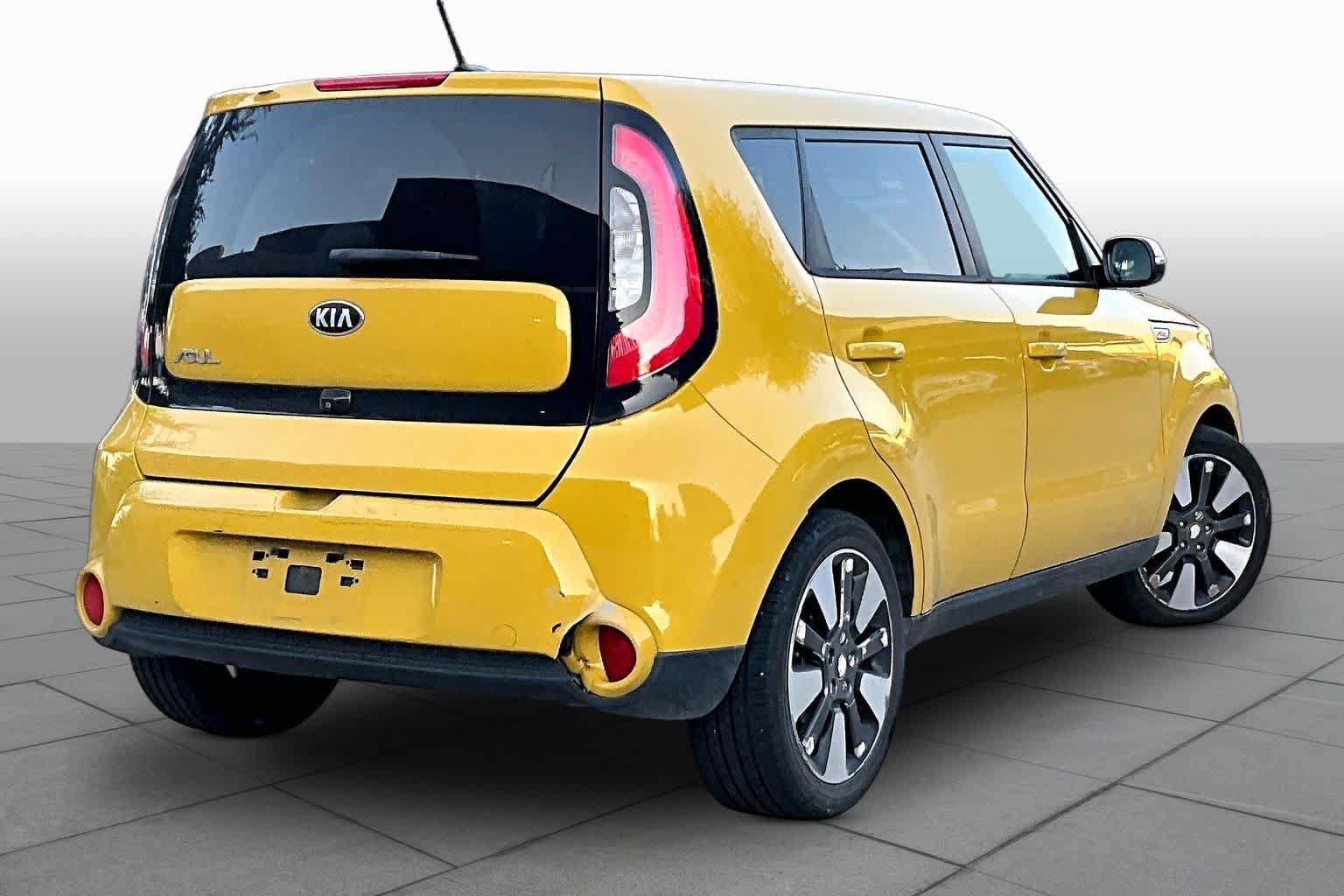 Used 2014 Kia Soul ! w/ Sun & Sound Package FWD image 12
