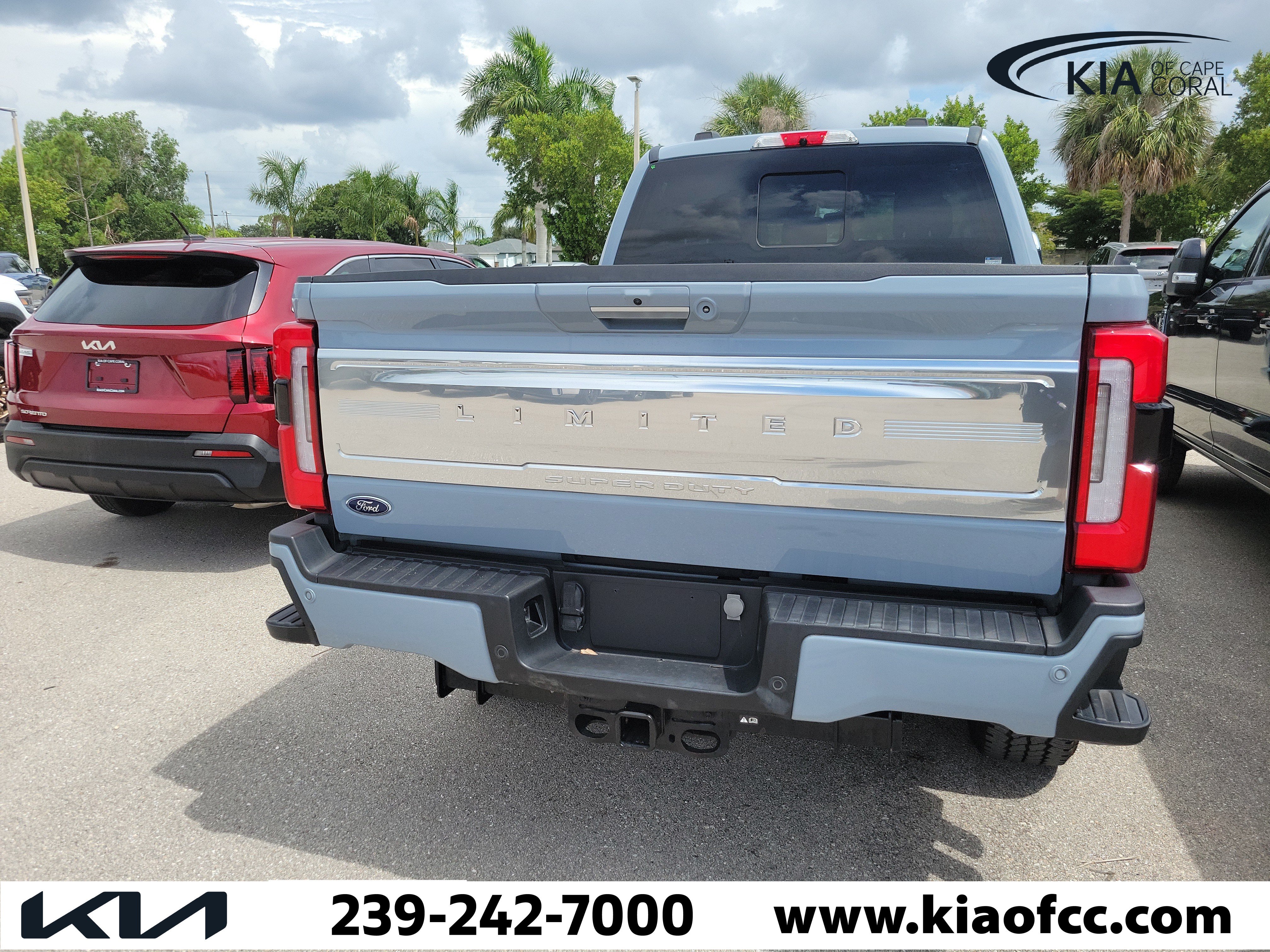 Used 2024 Ford F250 Limited w/ FX4 Off-Road Package AWD/4WD image 9