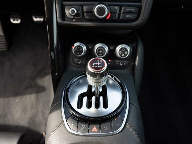Used 2015 Audi R8 V10 image 44