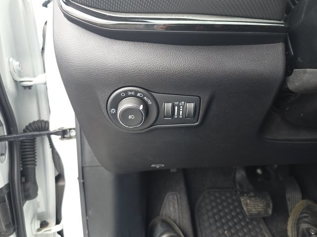 Used 2025 Jeep Compass Trailhawk w/ Trailhawk Elite Group AWD/4WD image 25