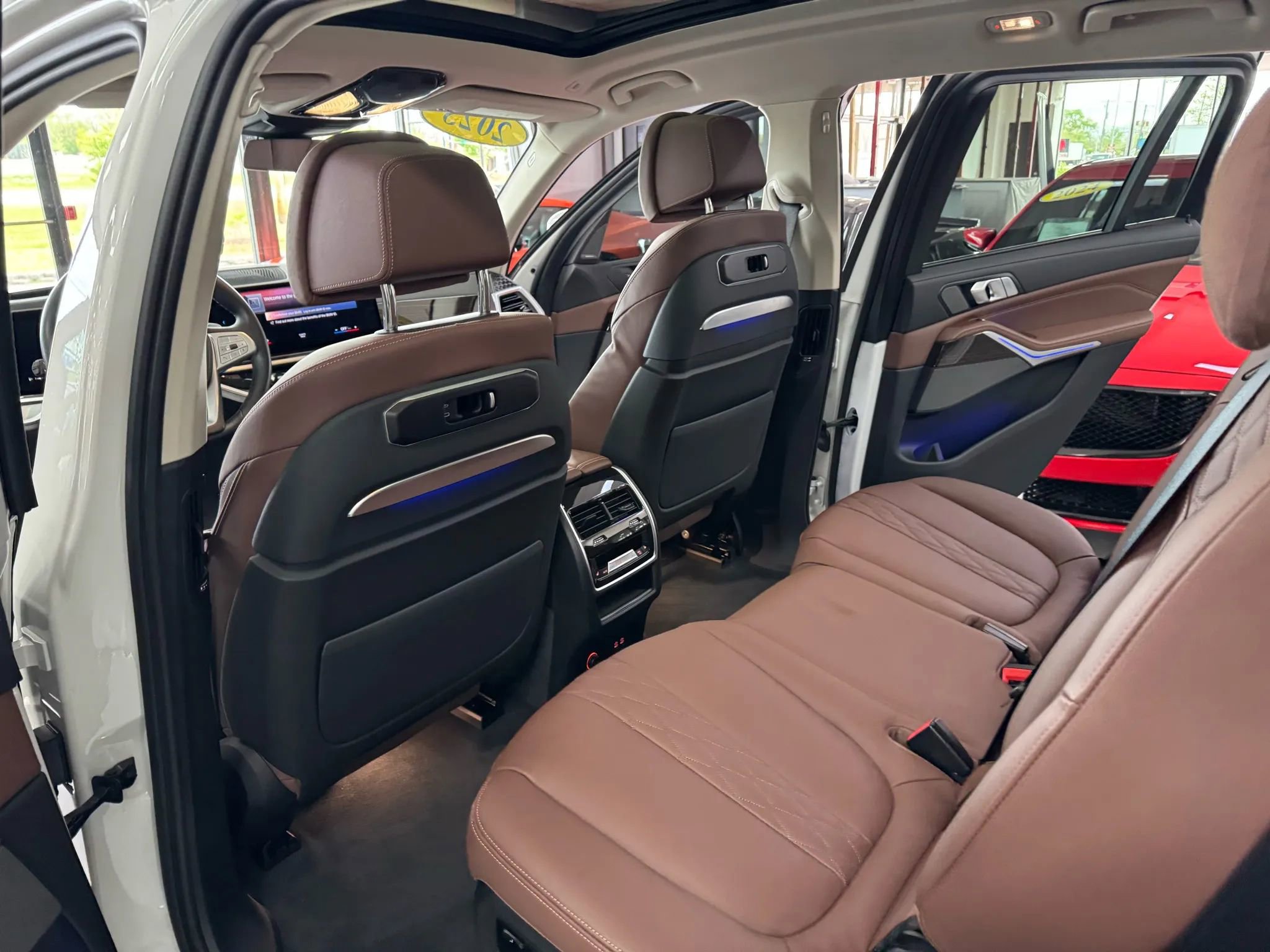 Used 2023 BMW X7 xDrive40i w/ Premium Package image 24