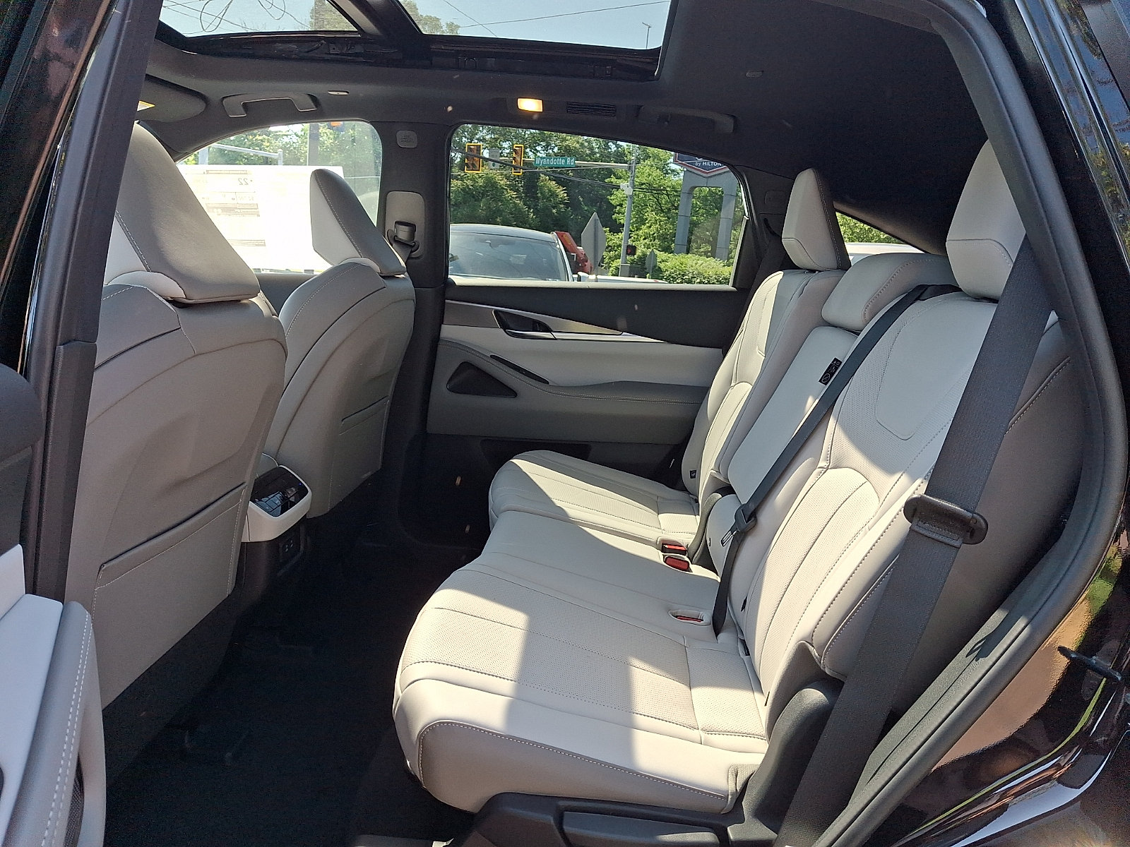 New 2027 INFINITI QX65 Luxe AWD/4WD image 6