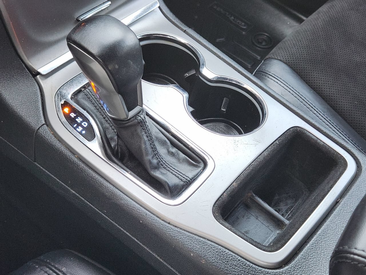 Used 2022 Jeep Grand Cherokee Laredo X RWD image 19