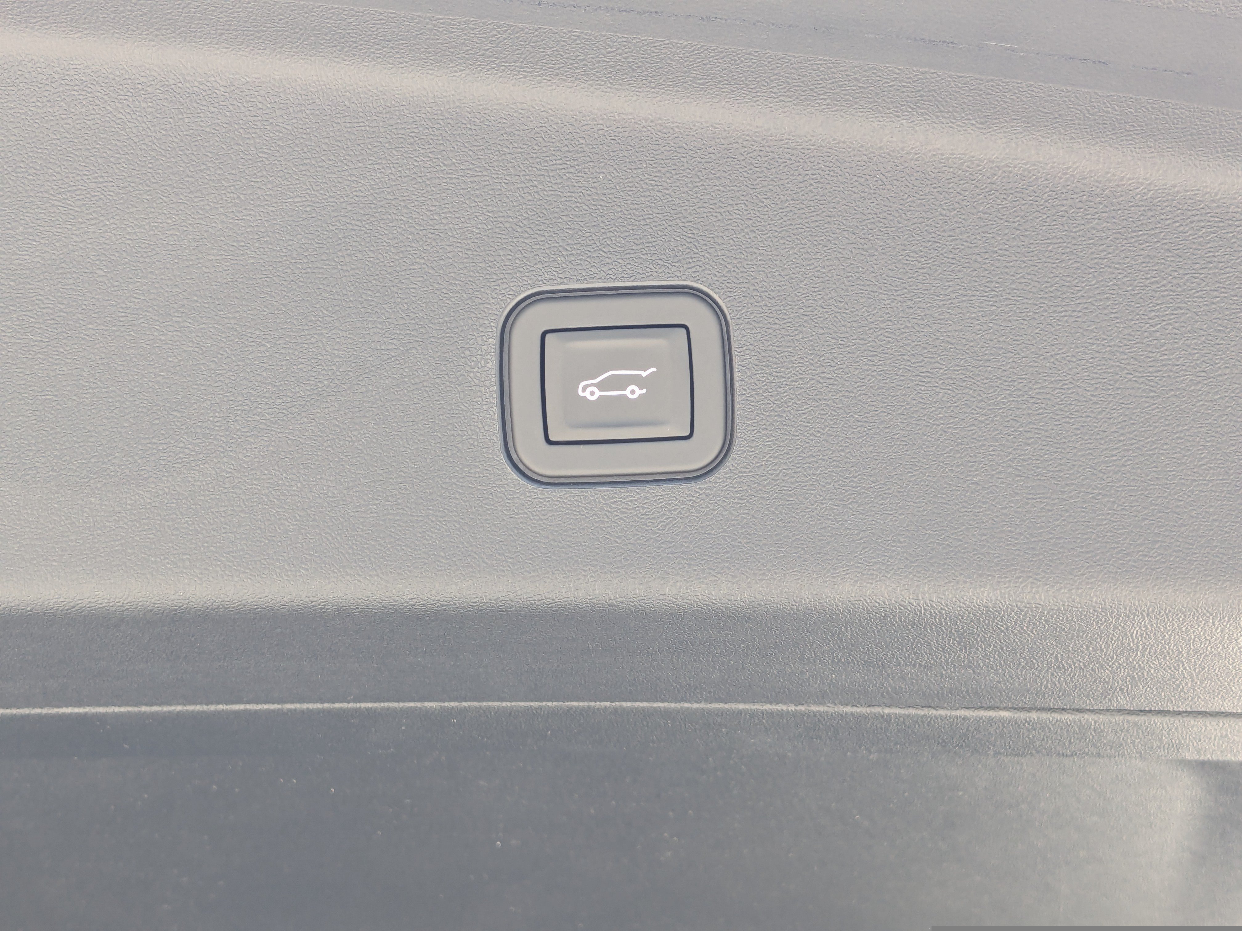 New 2026 Cadillac Vistiq Premium Luxury w/ LPO, Floor Liner Package AWD/4WD image 28