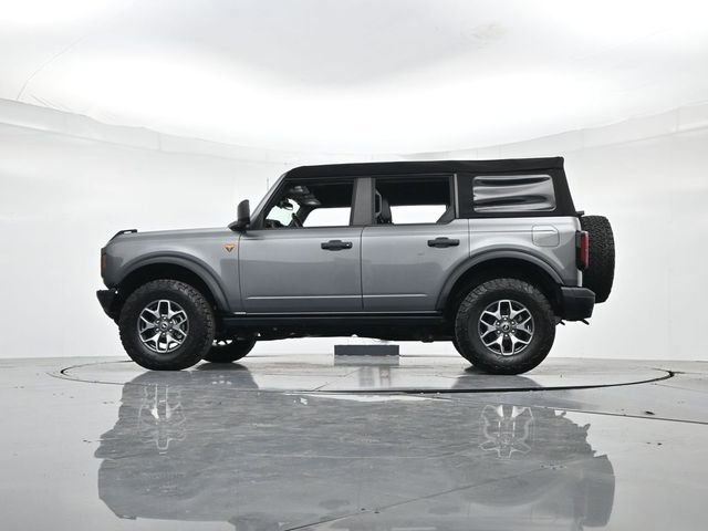 Used 2024 Ford Bronco Badlands image 37