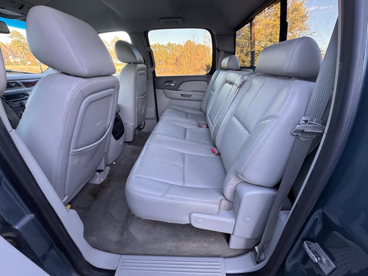 Used 2012 GMC Sierra 1500 SLT w/ SLT Convenience Package image 9