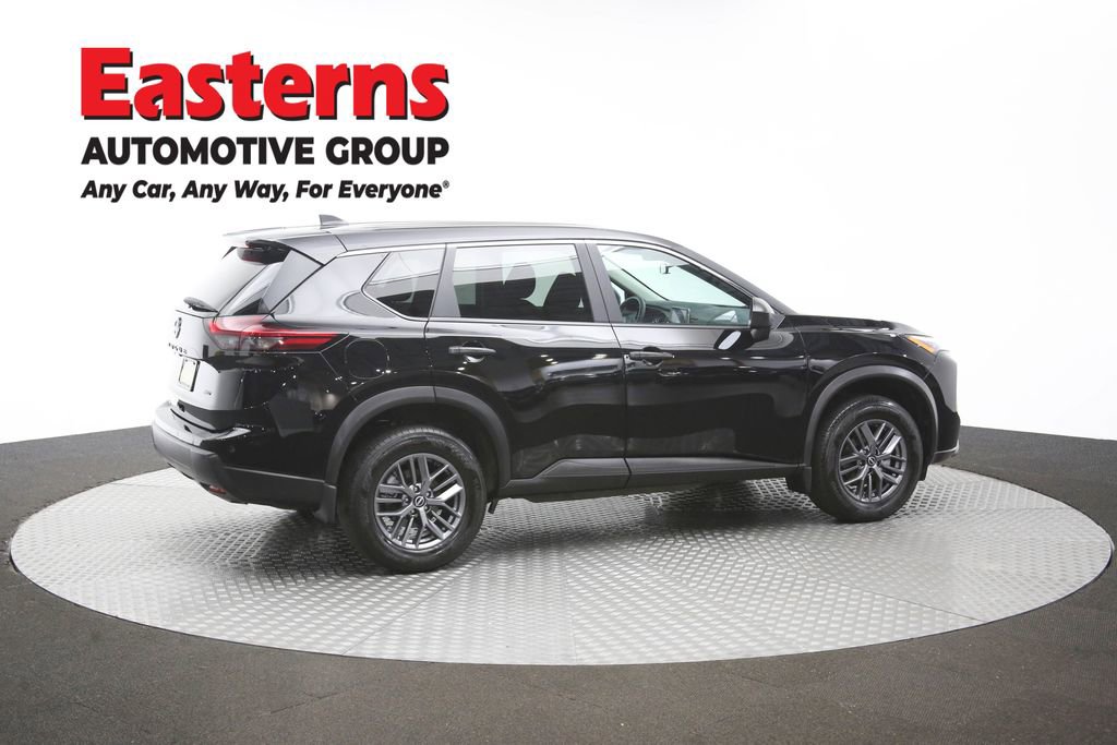 Used 2024 Nissan Rogue S AWD/4WD image 43