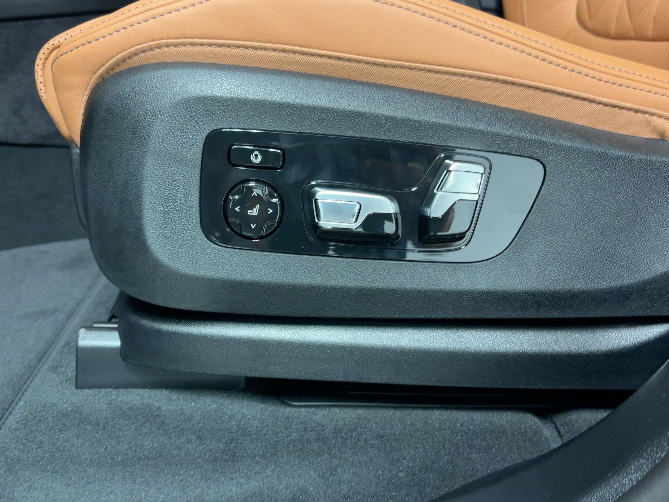 New 2026 BMW X7 xDrive40i w/ M Sport Package image 11
