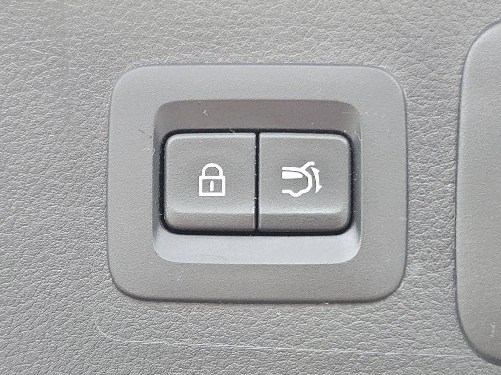 Used 2024 MAZDA CX-50 Meridian Edition image 36