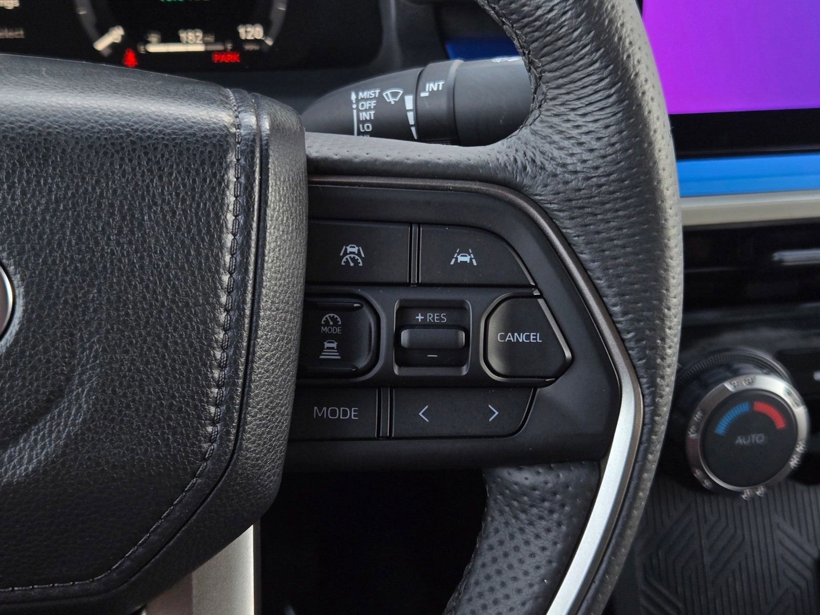 Certified 2025 Toyota Tacoma TRD Off-Road image 20