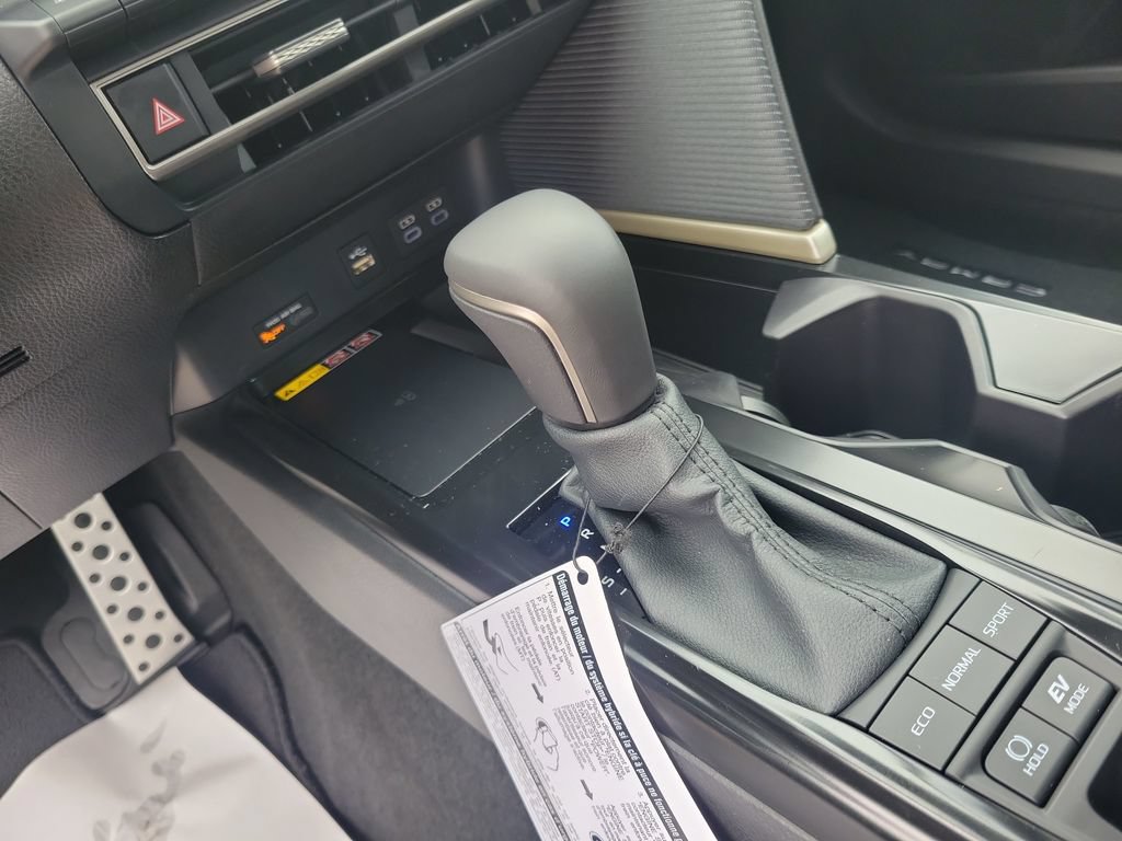 Used 2026 Toyota Camry SE w/ Multimedia Upgrade Package FWD image 34