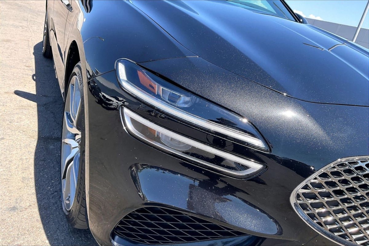 Used 2025 Genesis G70 2.5T RWD image 25