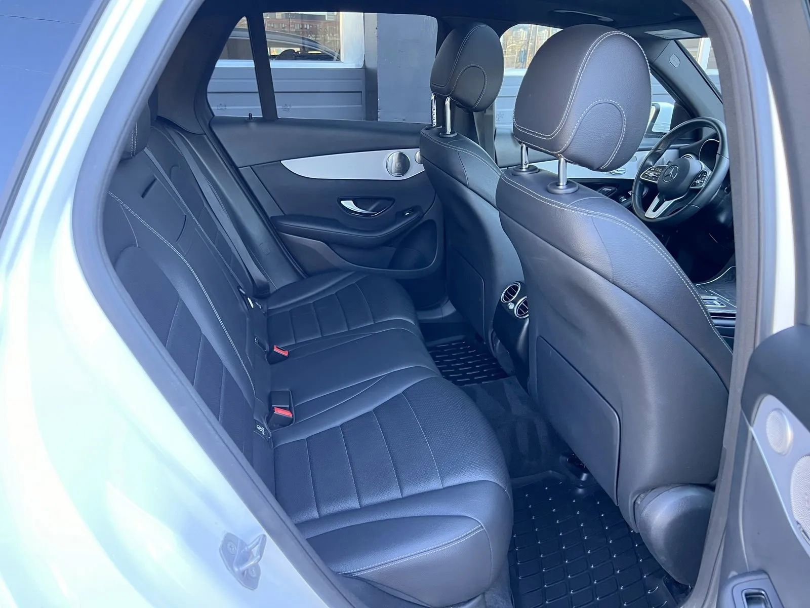 Used 2021 Mercedes-Benz GLC 300 GLC 300 4MATIC Sport Utility 4 image 15