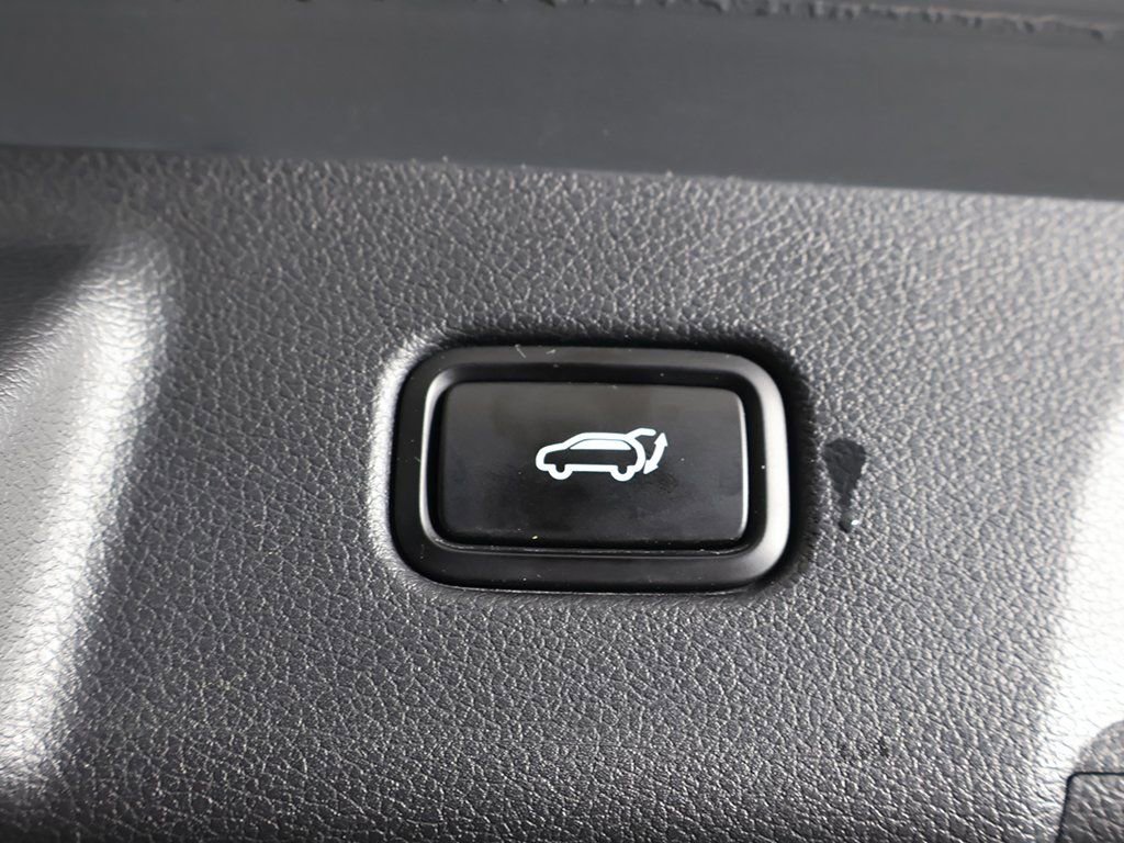 Used 2020 Hyundai Palisade Limited image 22