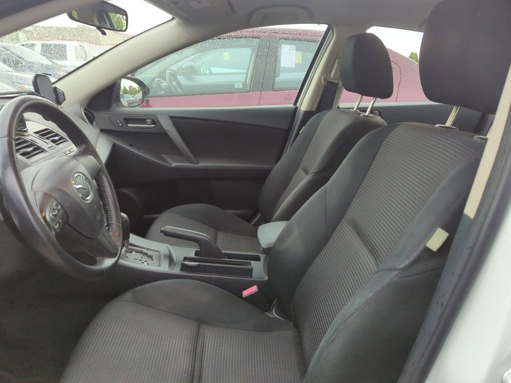 Used 2013 MAZDA MAZDA3 i SV w/ Convenience Pkg FWD image 6