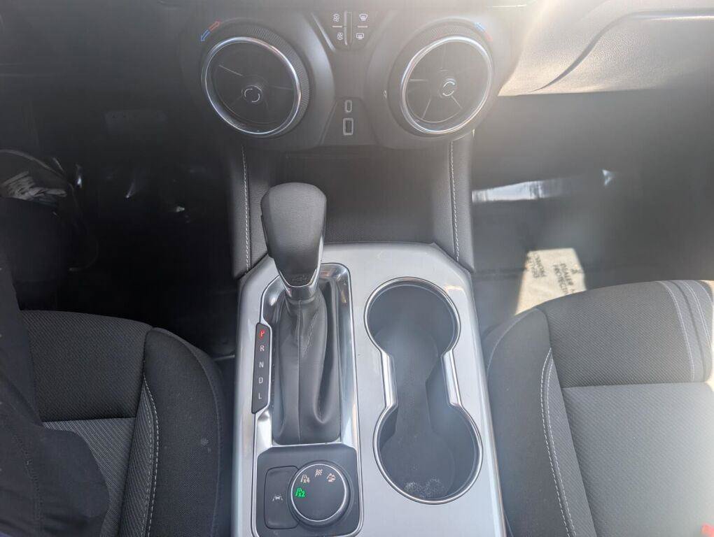 Used 2025 Chevrolet Blazer LT AWD/4WD image 25