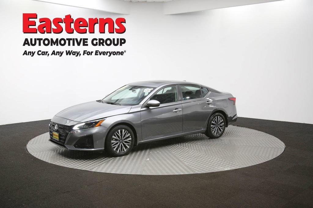 Used 2024 Nissan Altima 2.5 SV w/ SV Premium Package image 55