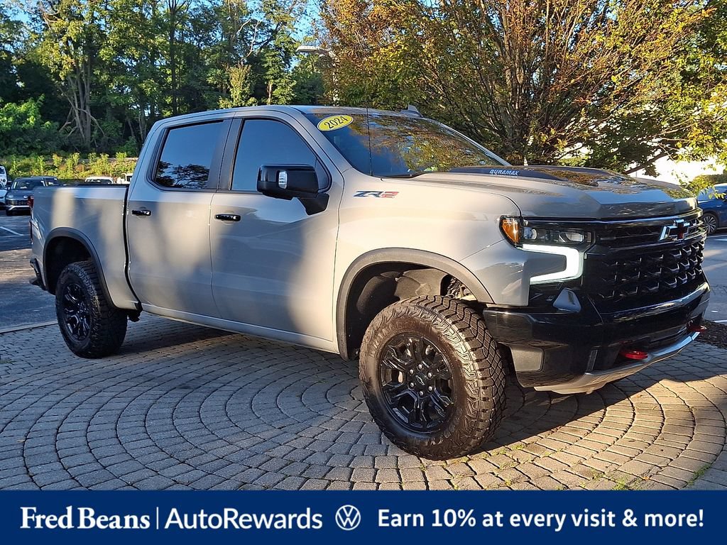 Used 2024 Chevrolet Silverado 1500 ZR2 w/ Technology Package AWD/4WD image 1