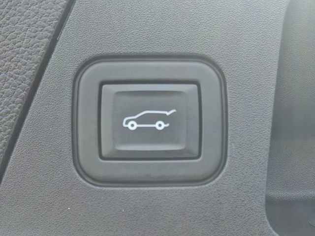 Used 2020 Buick Envision Essence AWD/4WD image 30