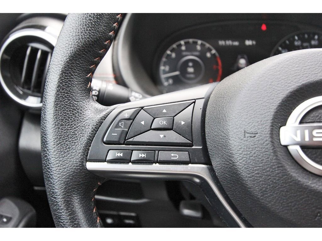 Used 2023 Nissan Kicks SR image 15