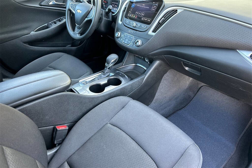 Used 2023 Chevrolet Malibu LT image 15