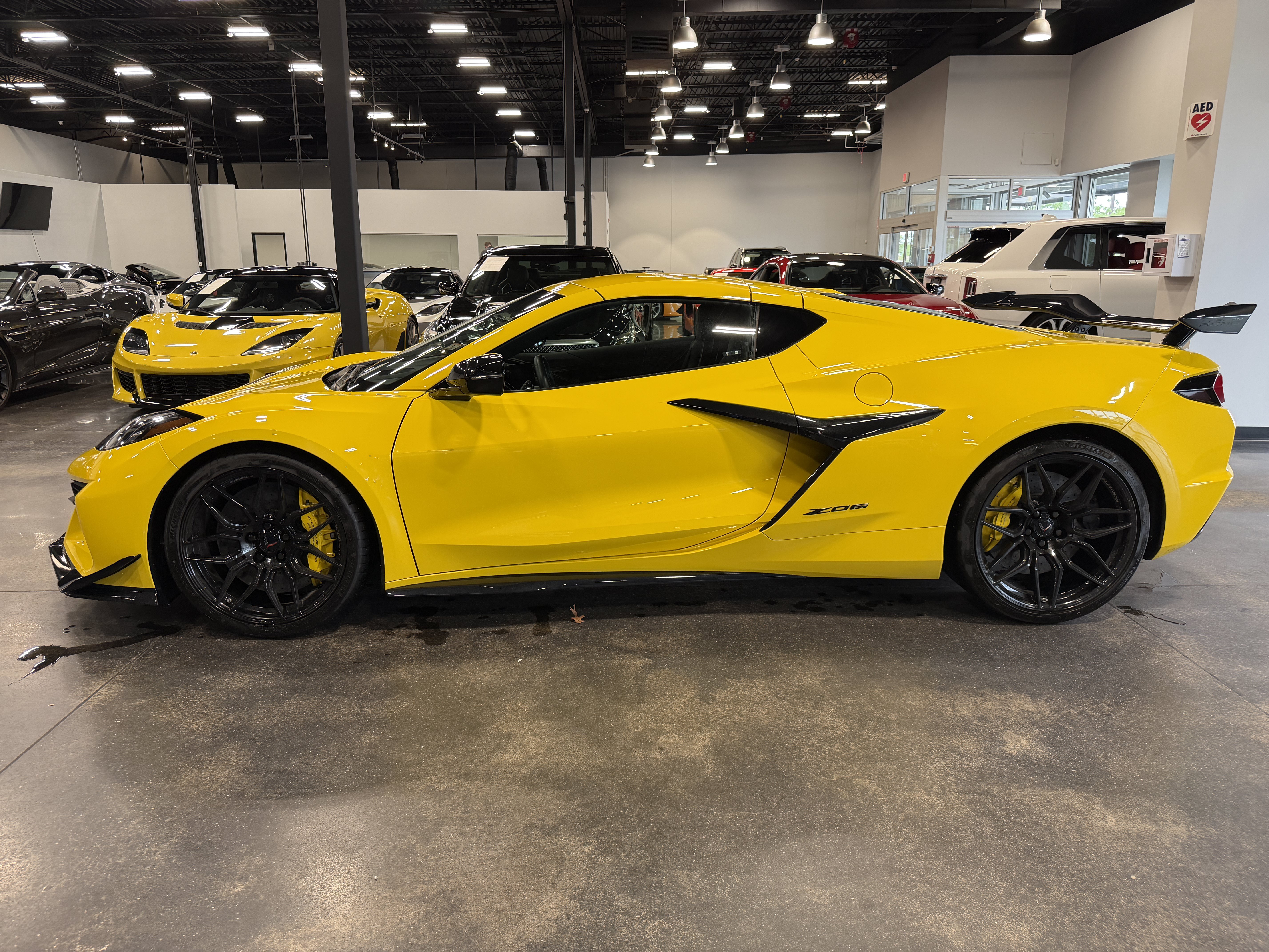 Used 2025 Chevrolet Corvette Z06 w/ Z07 Performance Package RWD image 4