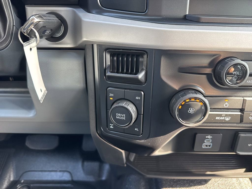 New 2026 Ford F350 XL w/ XL Chrome Package image 31